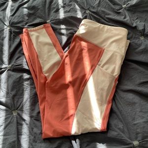 Fabletics Mid-Rise Ultracool Shine-Panel 7/8